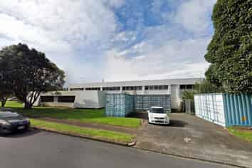 Corner Site Mount Wellington Warehouse | 975 m2