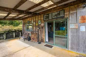 3390 Kaipara Coast Highway, Glorit