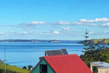 19 Ocean View Crescent, Rakino Island