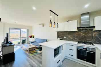 2/55 Swaffield Road, Papatoetoe