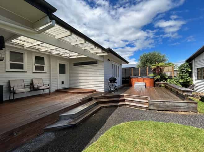 Hawkes Bay - Address withheld