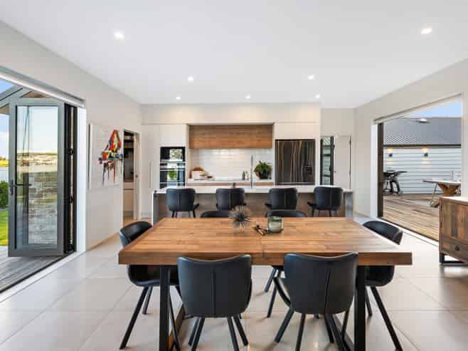 47 Angiangi Crescent, Beachlands