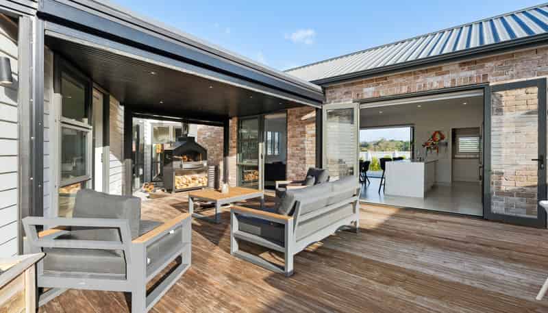 47 Angiangi Crescent, Beachlands