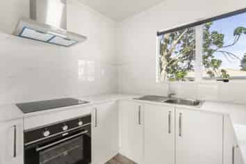 1/75 Etherton Drive, Weymouth