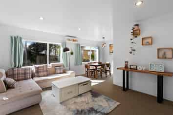 2A Rata Road, Stanmore Bay