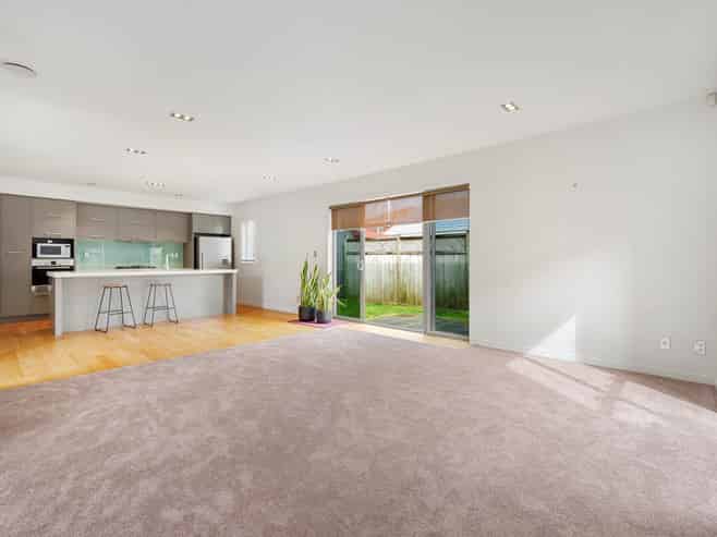 2/335 Manukau Road, Epsom