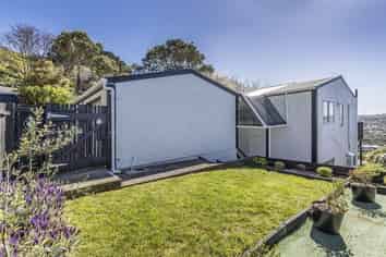 2/10 Downing Street, Crofton Downs