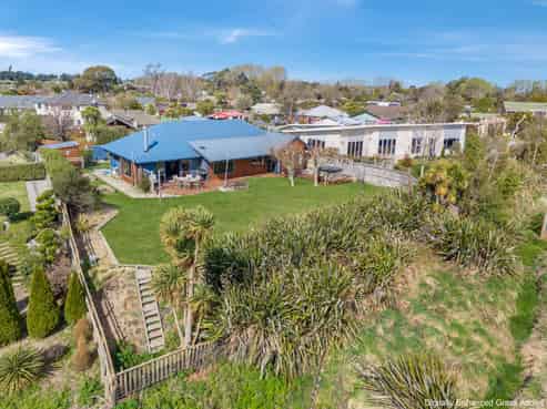 21 Collins Drive, Waikuku Beach