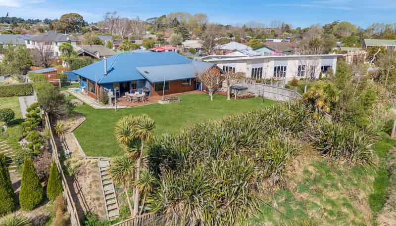 21 Collins Drive, Waikuku Beach