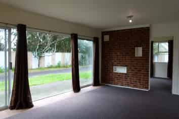 A (Front/16 (NEW) Eruini Street, Waikanae Beach