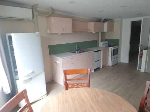 For Sale - work unit  Glen Eden