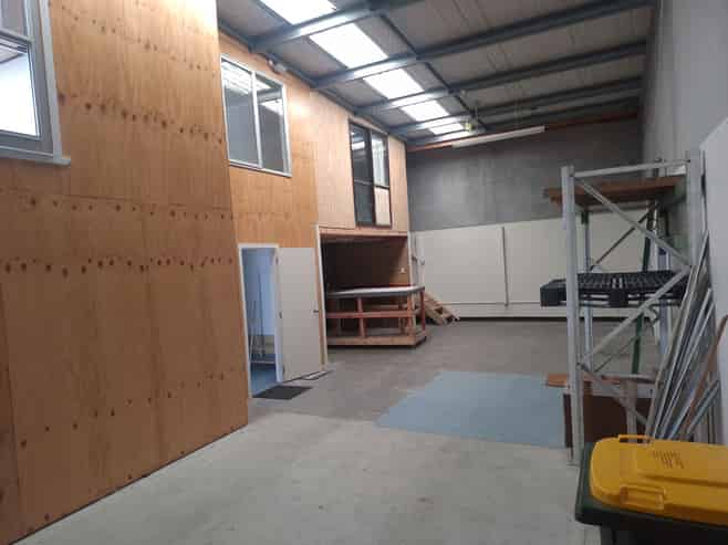 Warehouse Unit For Sale - Glen Eden/Kelston