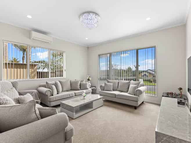 51 Mt Lebanon Crescent, The Gardens