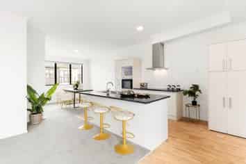 11/130 Stancombe Road, Flat Bush