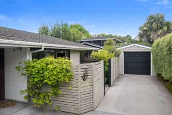 2/5 Woodbridge Road, Cashmere