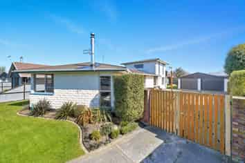 15 Bowie Drive, Woodend