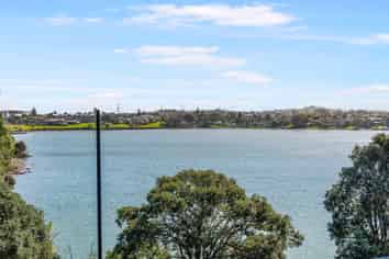 3/36 Church Crescent, Panmure