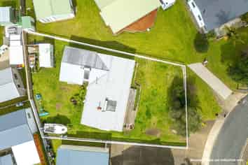 7 Endeavour Close, Whitianga