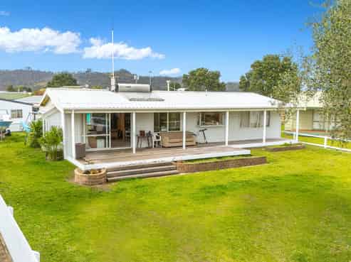 7 Endeavour Close, Whitianga