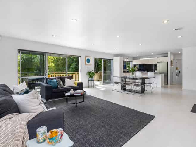 15 Albany Heights Road, Albany