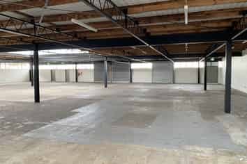 Logistical Dream | 850m2 | Wairau Vallley