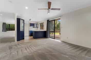 23 Cairnsvale Rise, Manurewa