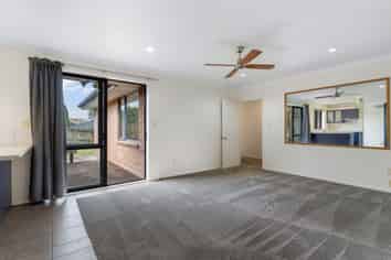 23 Cairnsvale Rise, Manurewa