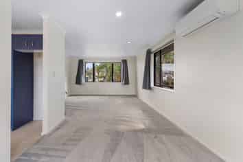 23 Cairnsvale Rise, Manurewa