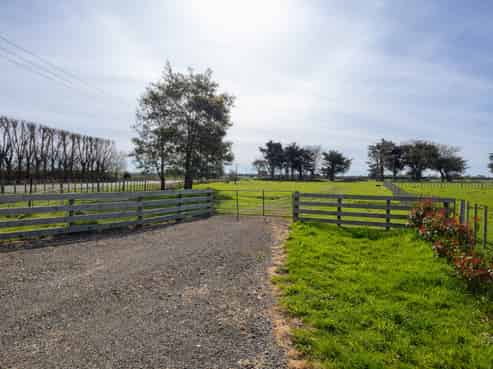 640 Milson Line, Newbury