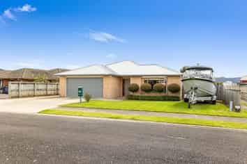 47 Cholmondeley Crescent, Whitianga