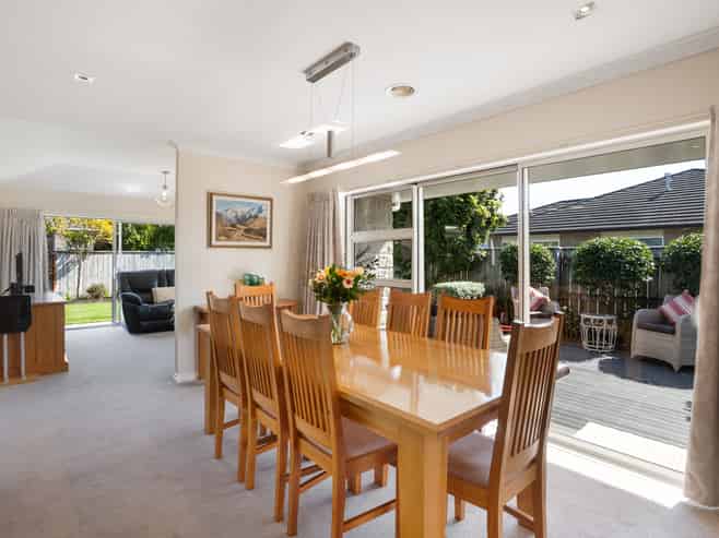 7 Otupoa Way, Paraparaumu