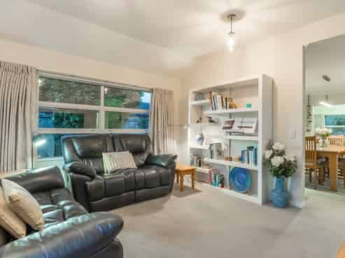 7 Otupoa Way, Paraparaumu