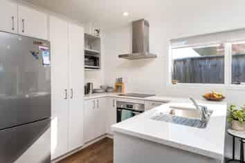 1/103 Bruce Avenue, Glenview