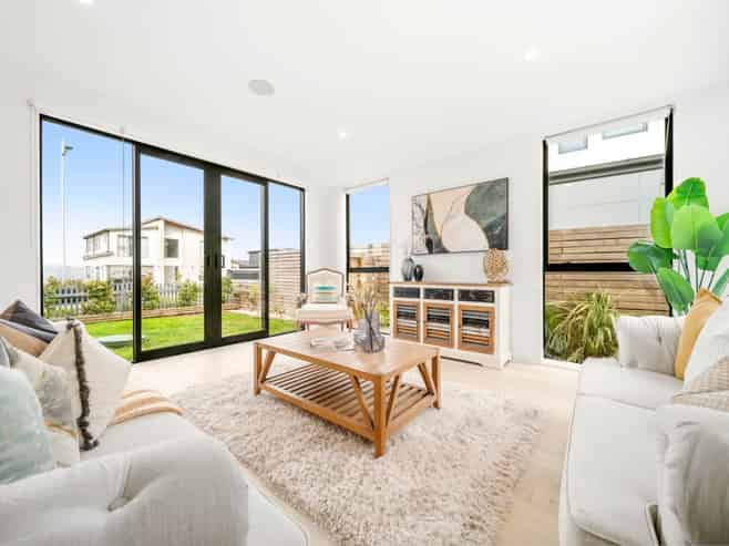 7 Hanikura Street, Long Bay