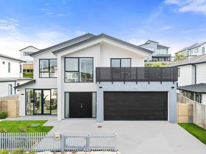 7 Hanikura Street, Long Bay