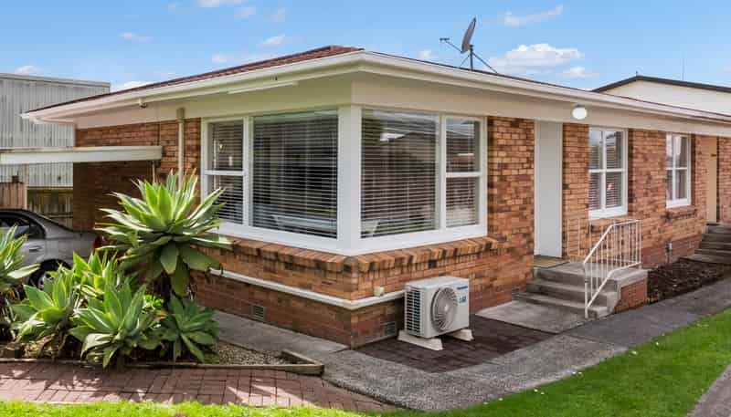 1/17 Woodall Place, Totara Vale