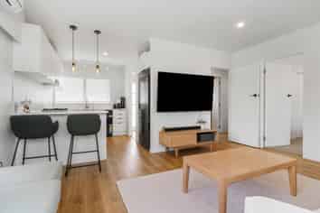 1/17 Woodall Place, Totara Vale