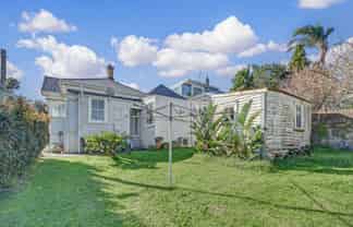 70B Valley Road, Mount Eden