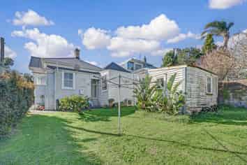 70B Valley Road, Mount Eden