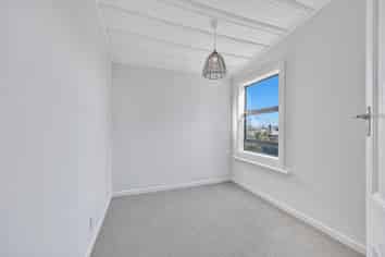 70B Valley Road, Mount Eden