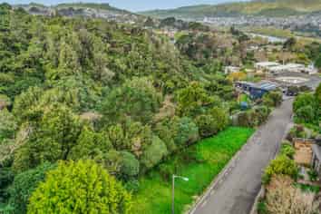 14 Corrondella Grove, Belmont