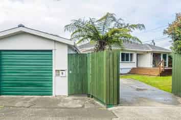 2 Orakau Road, Mangere East
