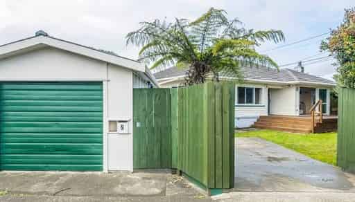 2 Orakau Road, Mangere East