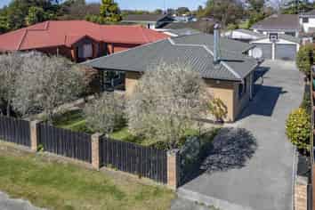 5 Somerset Place, Woodend