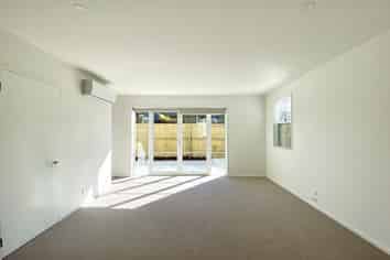 3/24  Devon Street, Sydenham