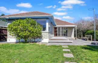 15 Gilwell Street, Burwood