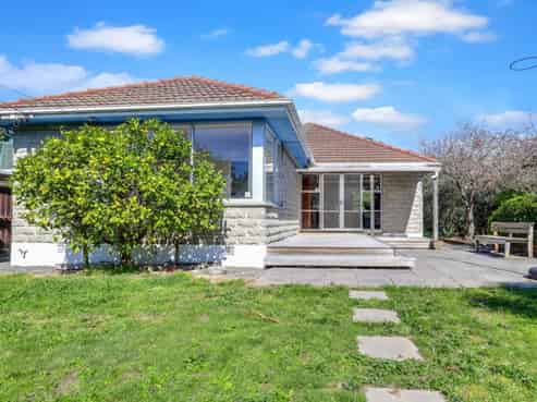 15 Gilwell Street, Burwood