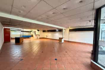 Prime Hospitality Space in - Newtown 