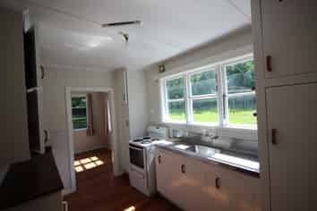 15 Plymouth Street, Roslyn