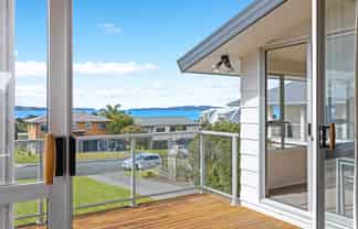 17 Kawau View Road, Snells Beach